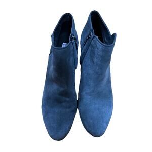 BLONDO Women’s Gray Suede Waterproof Bootie’s Size 6.5